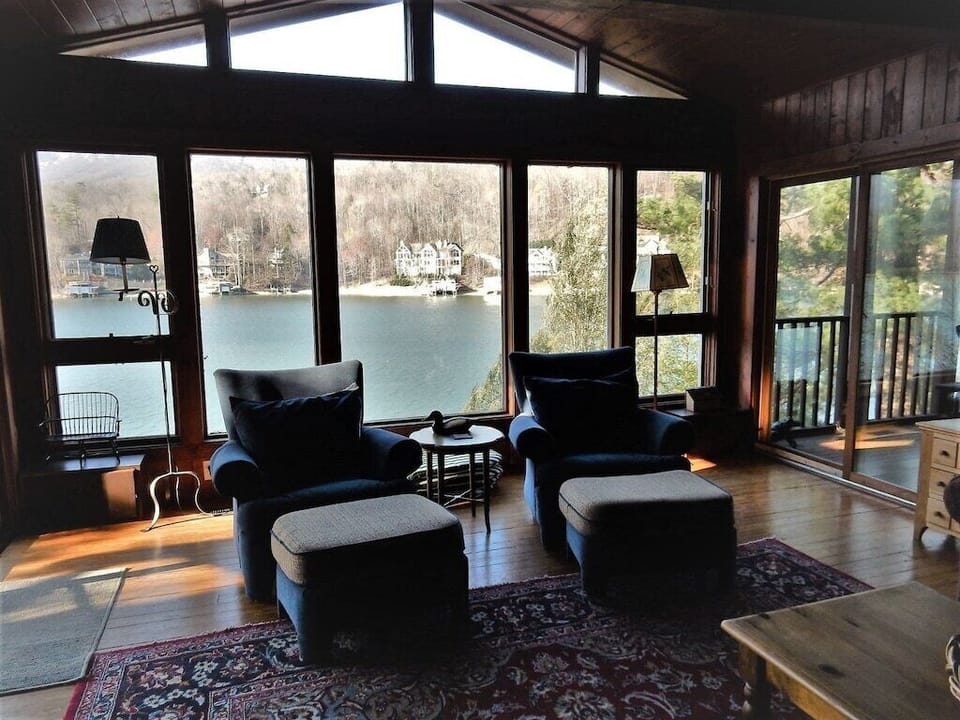 Living room with view of the lake