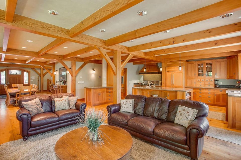 The lounge area by the kitchen invites cozy conversations