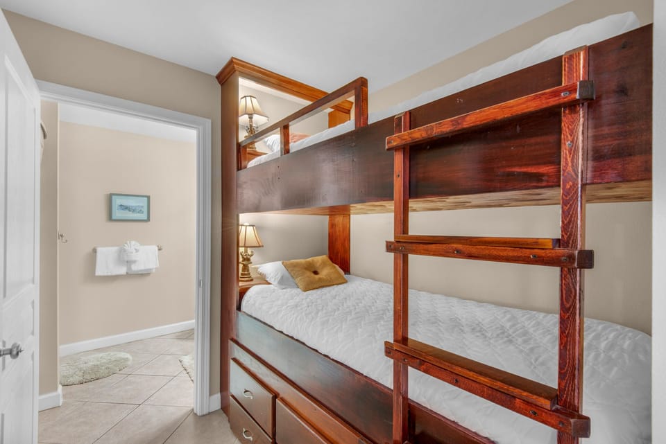 Bunk room