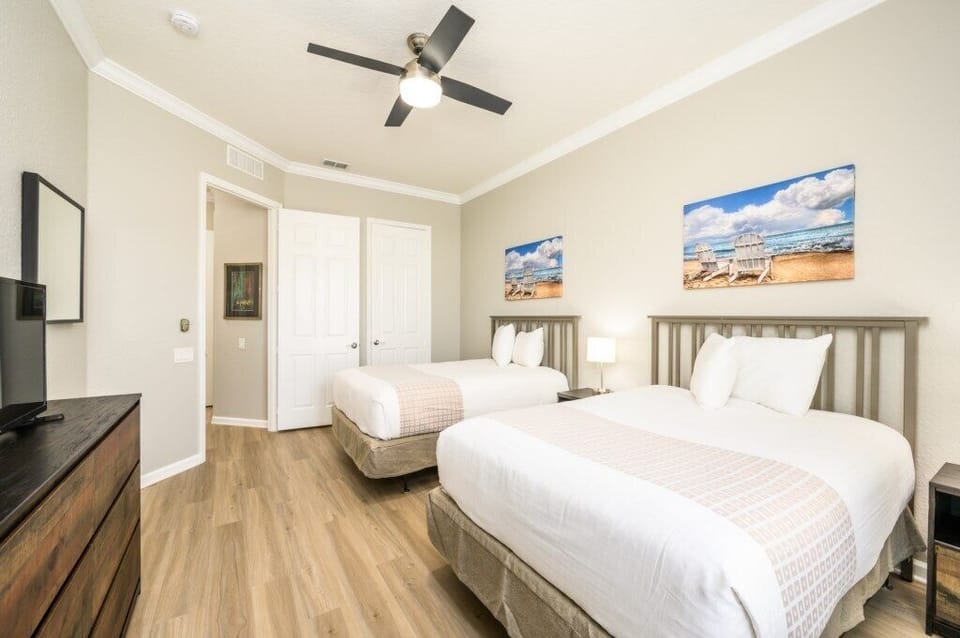 3rd Bedroom with Queen Beds