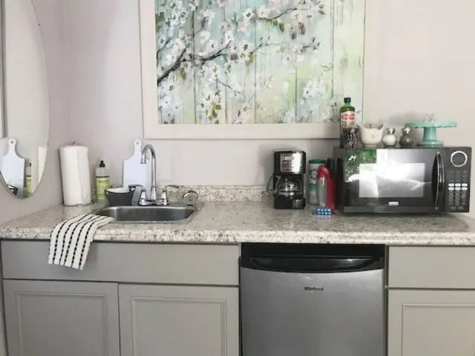 Clean & Modern
