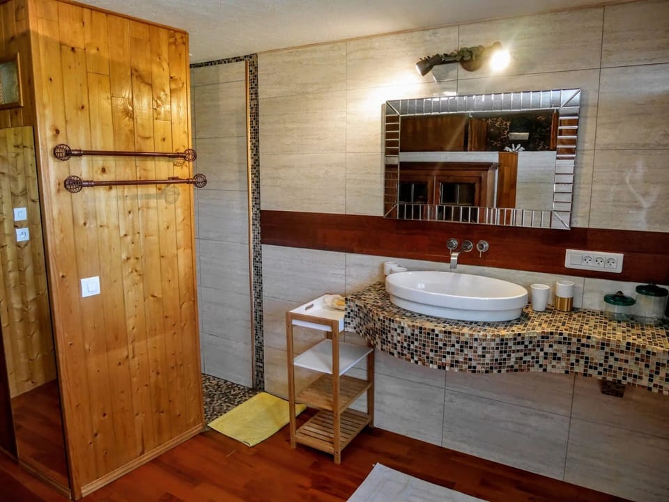 HYGGE_EN_PÉRIGORD_BAIN_NORDIQUE_SAUNA_COCOONING_VACANCES_TOURISME_AMIS_FAMILLE_DORDOGNE