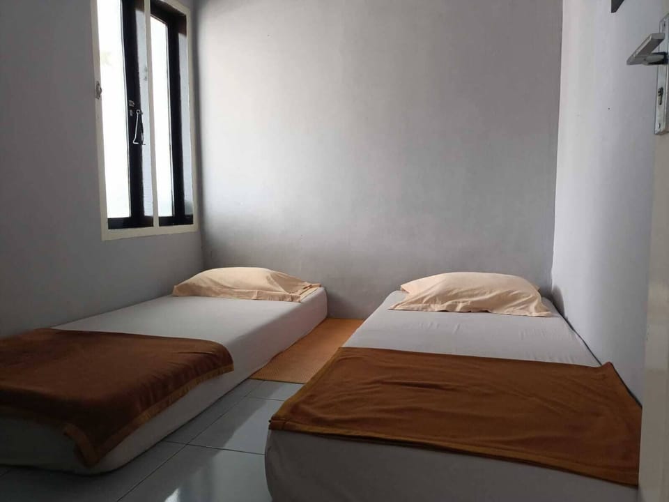 Soundproofing, bed sheets