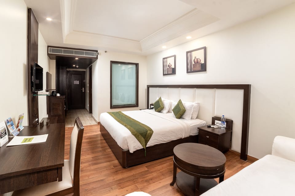 Deluxe Double or Twin Room | Premium bedding, pillowtop beds, in-room safe, desk