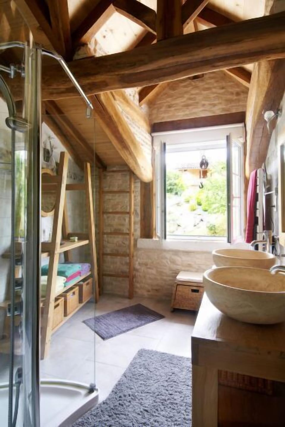 Bathroom / Wellness