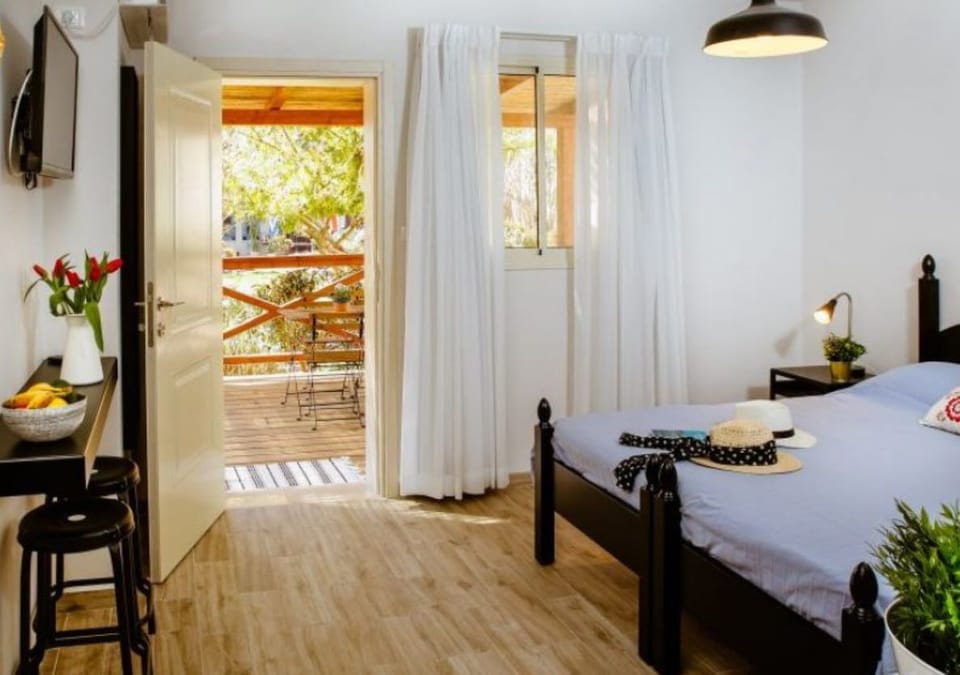 Studio 2nd Floor | In-room safe, individually decorated, individually furnished, desk