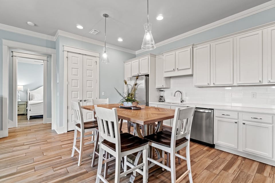 Second floor dining area