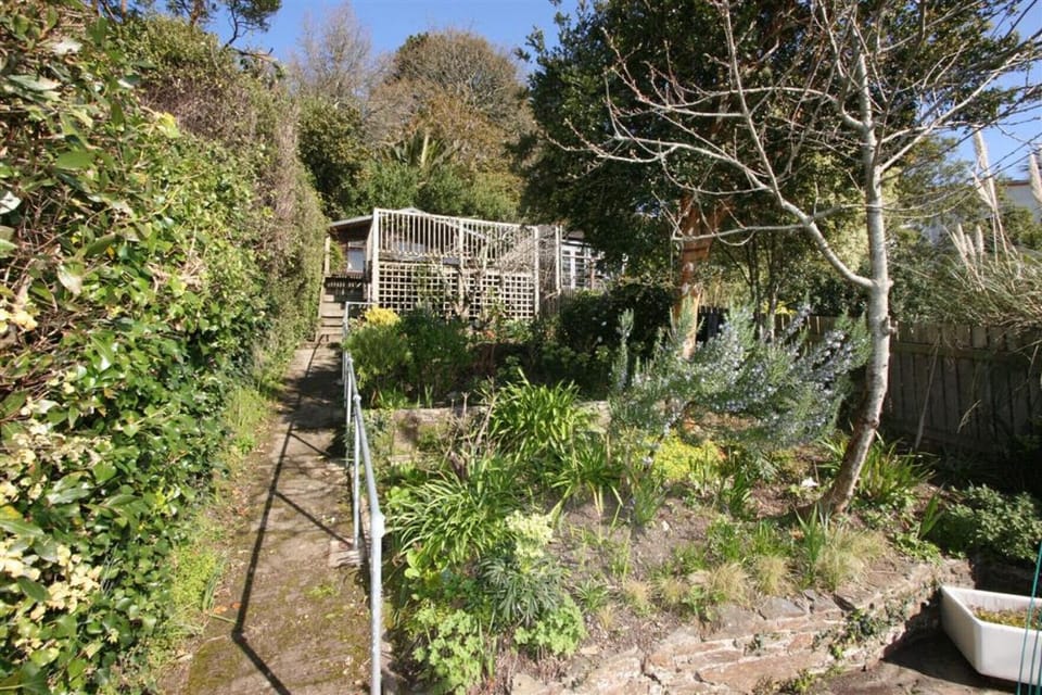 Rear terraced garden
