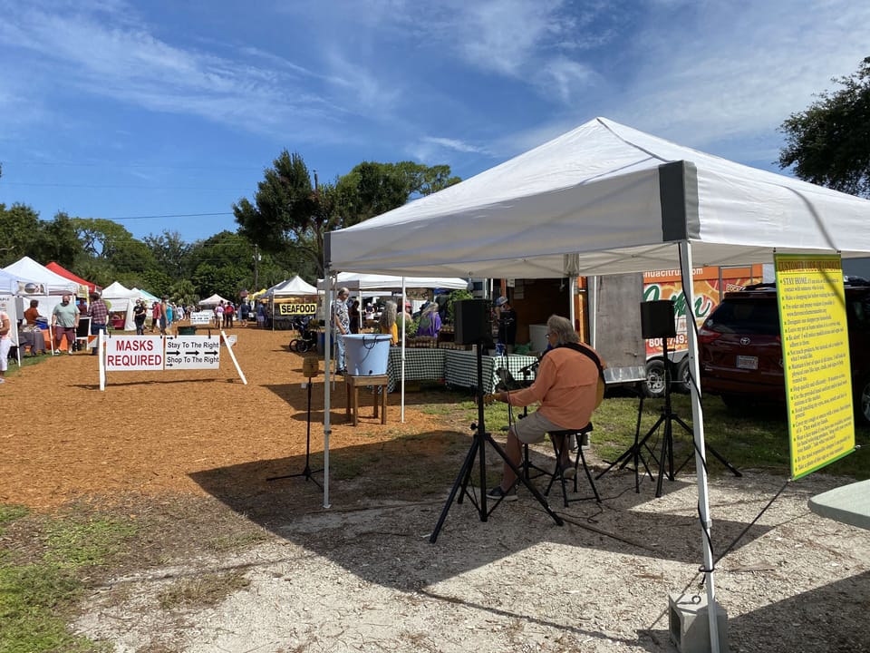 Great community events like the farmer's market - with live music