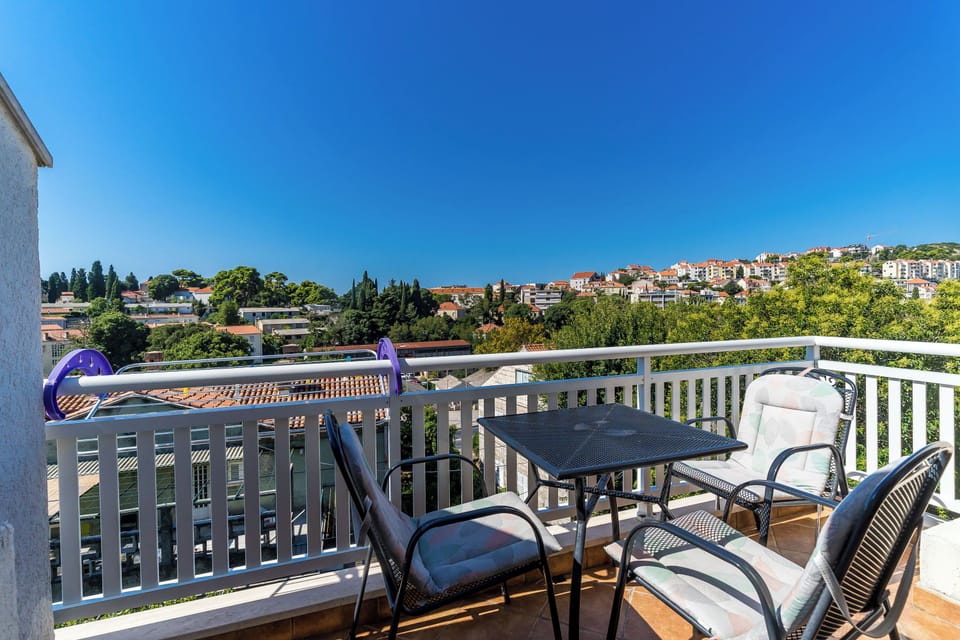 Apartment (Apartments Princ Hrvoje- One-Bedroom ) | Balcony