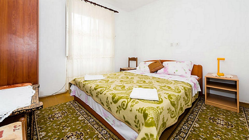 Apartment, 2 Bedrooms | Free WiFi, bed sheets