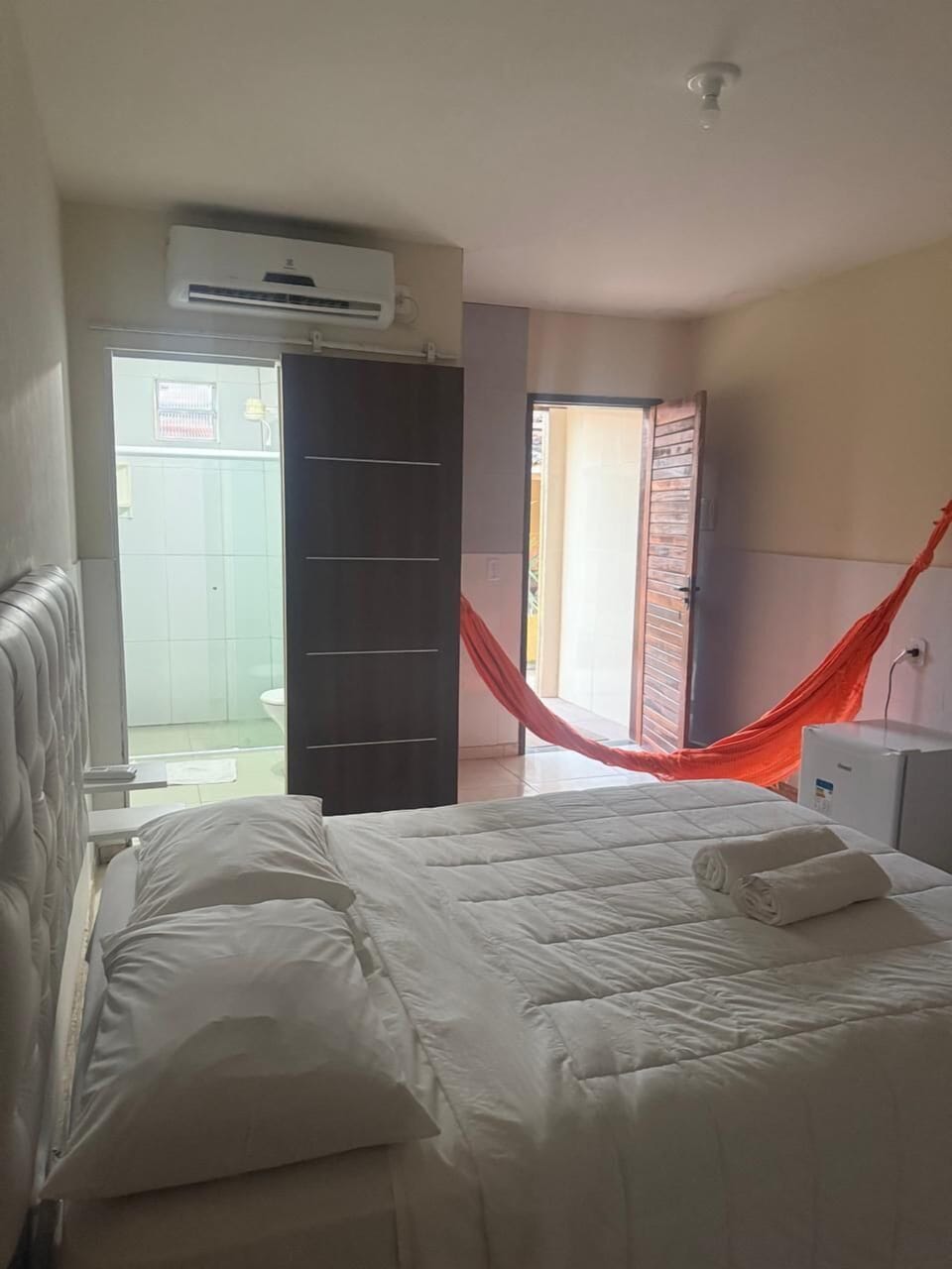 Room | Minibar, free WiFi, bed sheets