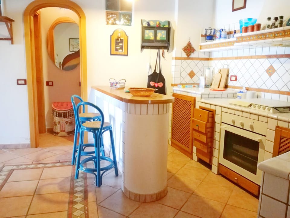 Apartment, 2 Bedrooms | Private kitchen | Fridge, microwave, oven, stovetop