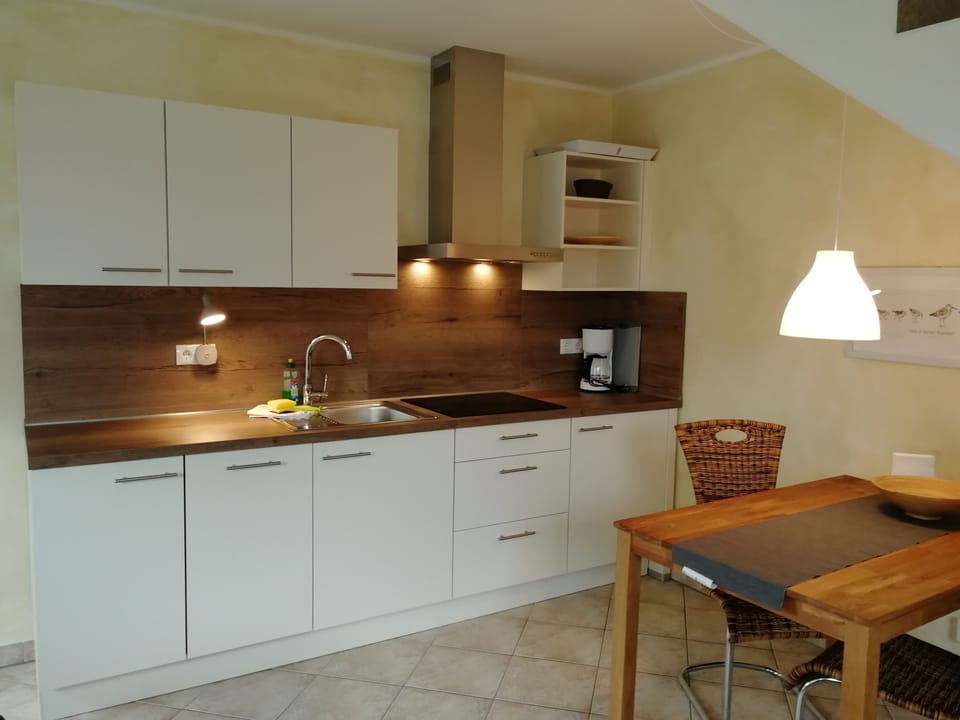 Apartment, 1 Bedroom, Terrace, Beachfront | In-room dining