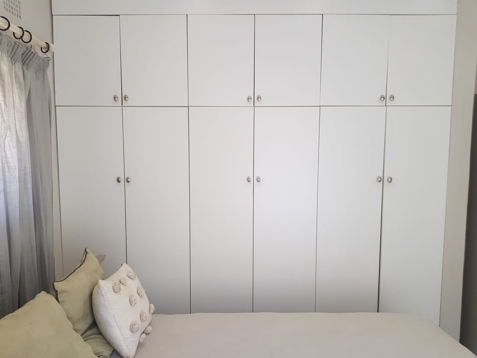 Basic House | 2 bedrooms, desk, laptop workspace, bed sheets