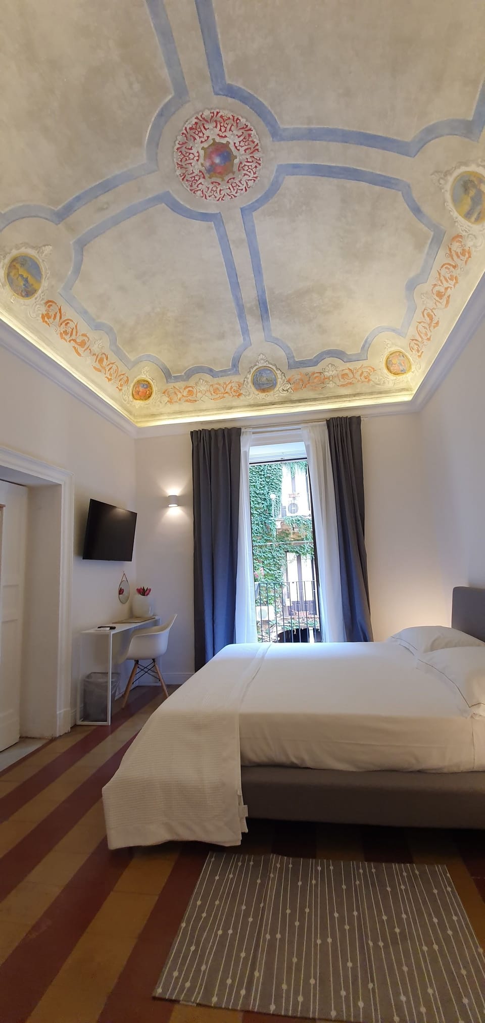 Comfort Double Room, Balcony, Courtyard View (Museo) | Down comforters, pillowtop beds, free minibar, individually decorated