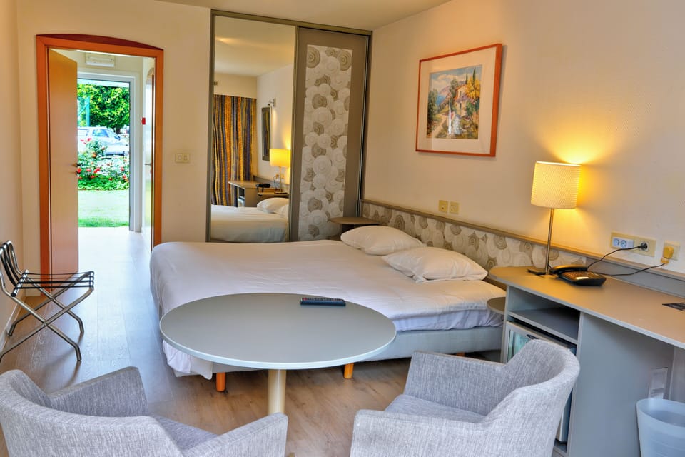 Standard Double Room | Desk, free WiFi, bed sheets