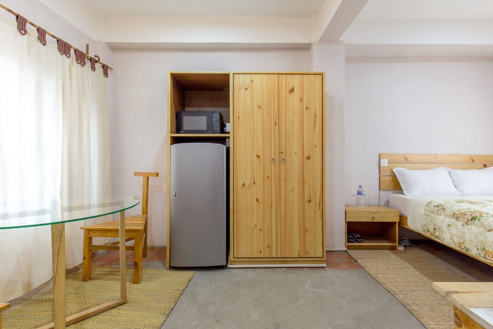 Room | Iron/ironing board, free WiFi