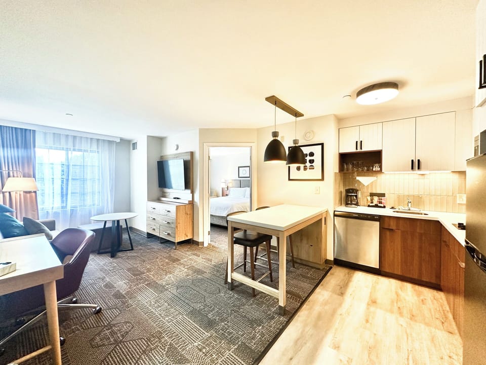 Suite, 1 Bedroom, Kitchen (1 King) | In-room safe, desk, iron/ironing board, free cribs/infant beds