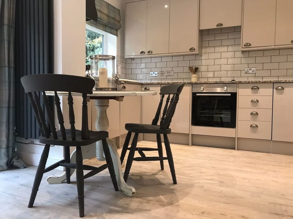 Apartment | Private kitchen | Fridge, microwave, oven, stovetop