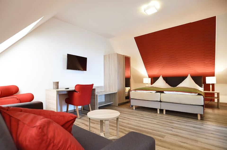 Superior Double Room | WiFi (free), bed sheets