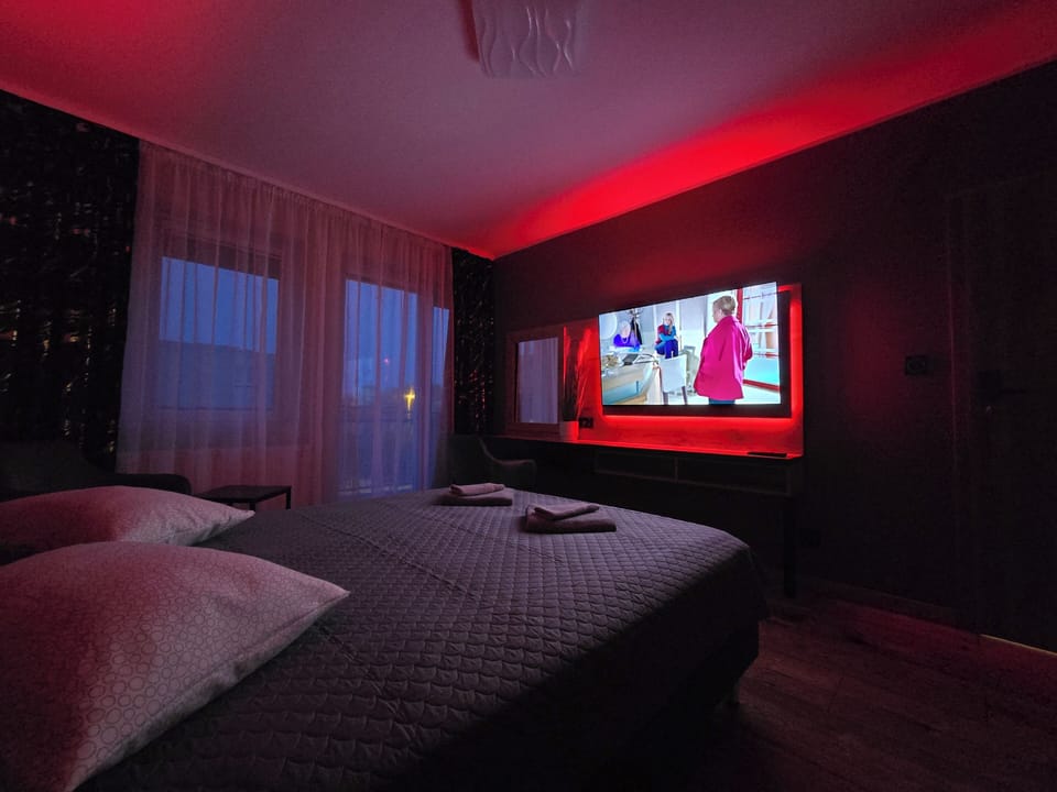 Comfort Double Room (6) | Soundproofing, free WiFi, bed sheets