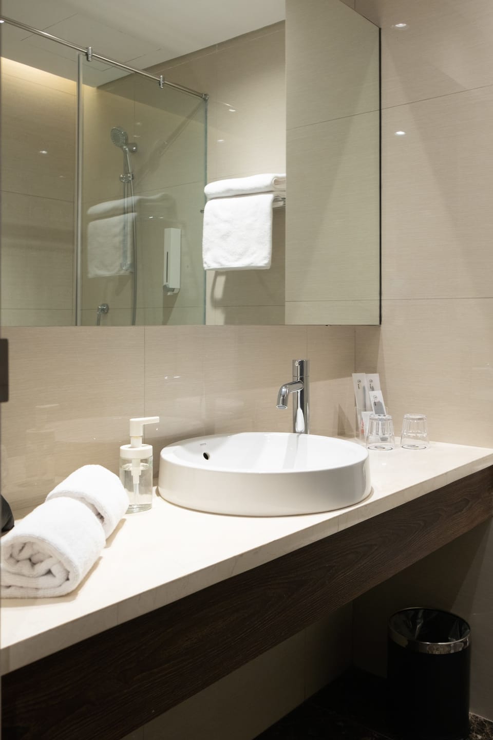 Shower, free toiletries, hair dryer, slippers