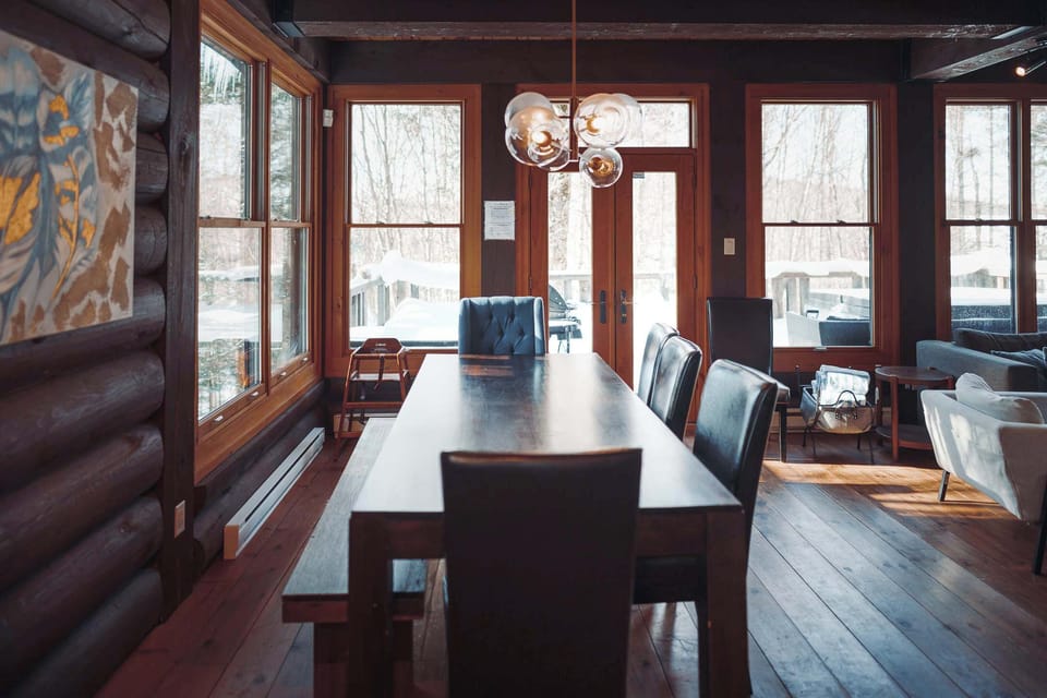 Grande table à manger / Large dining table