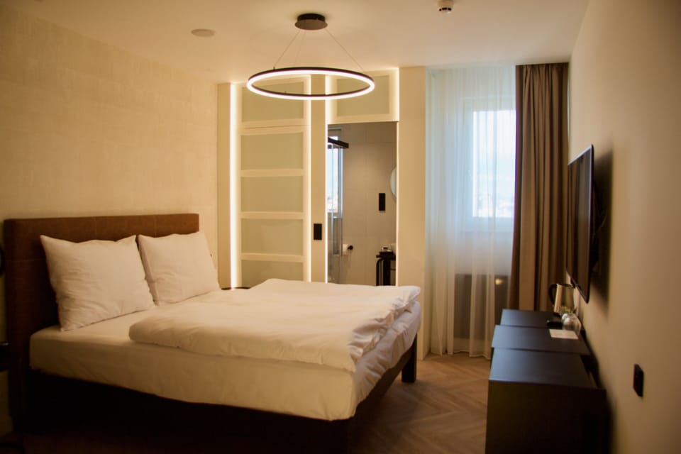 In-room safe, desk, laptop workspace, soundproofing
