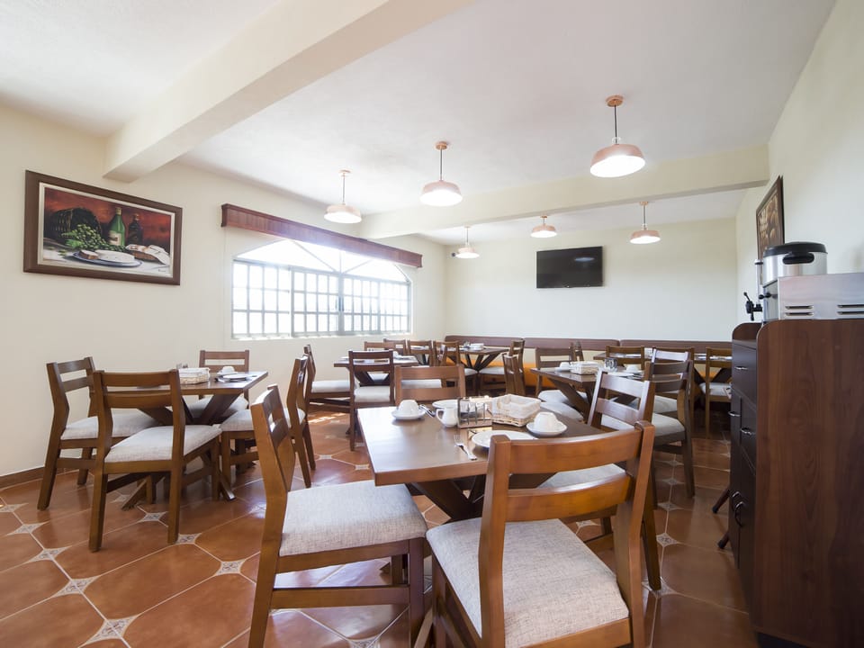 Breakfast, lunch, dinner served; Mexican cuisine 