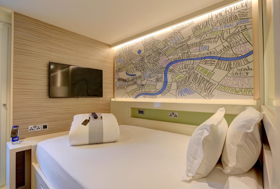 Standard Double Room | Bed sheets