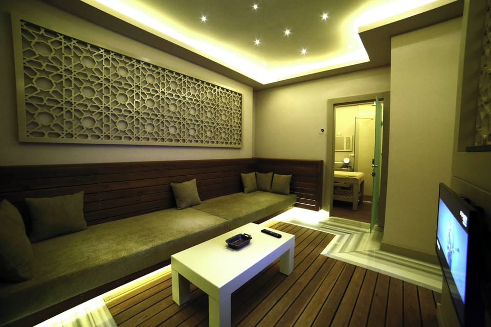 Sauna, Turkish bath, body treatments, aromatherapy, Swedish massages