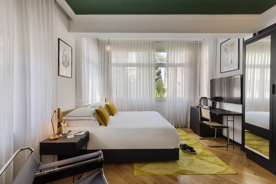 Deluxe Double or Twin Room | View from room