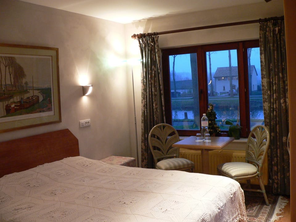 Double Room | In-room safe, individually decorated, desk, blackout drapes