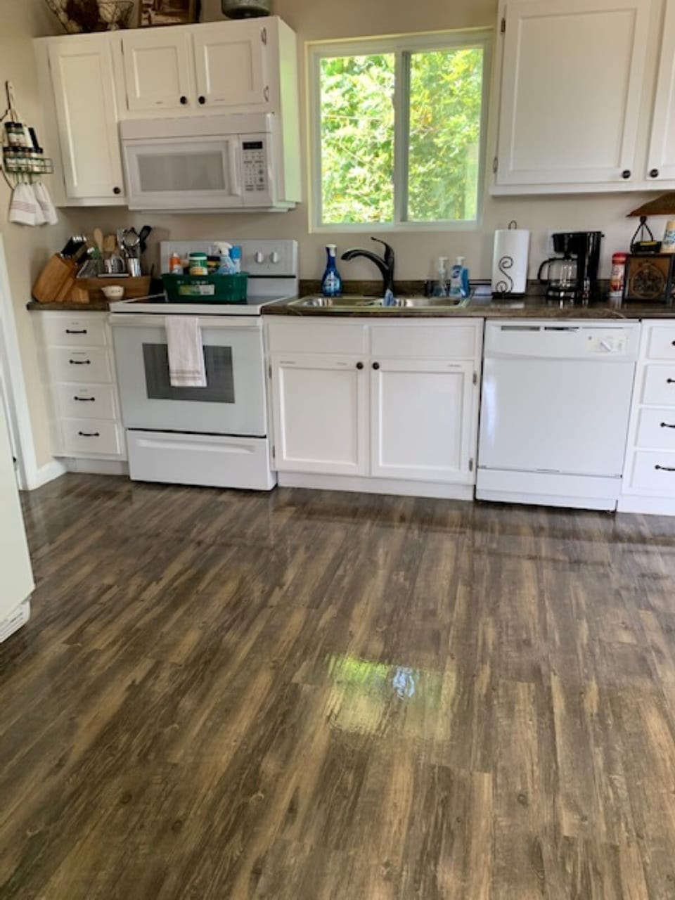 Fullsize kitchen