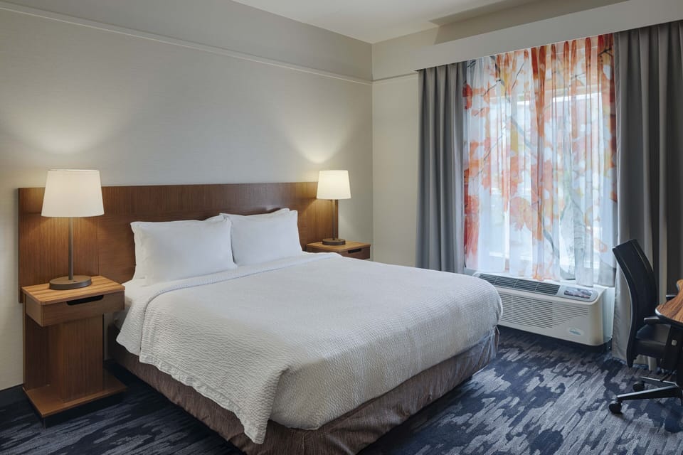Premium bedding, pillowtop beds, in-room safe, desk