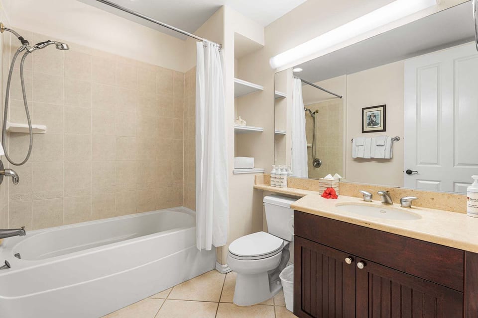Bathroom with Shower/Tub Combo and Vanity