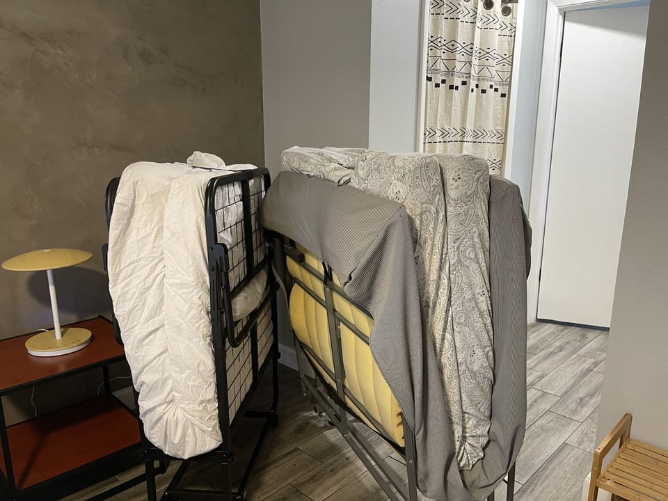 2 rollaway beds