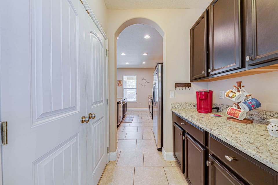 Butler pantry