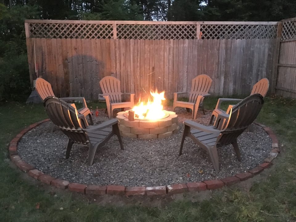 BACK YARD FIRE PIT - SEATING FOR SIX & WOOD PROVIDED