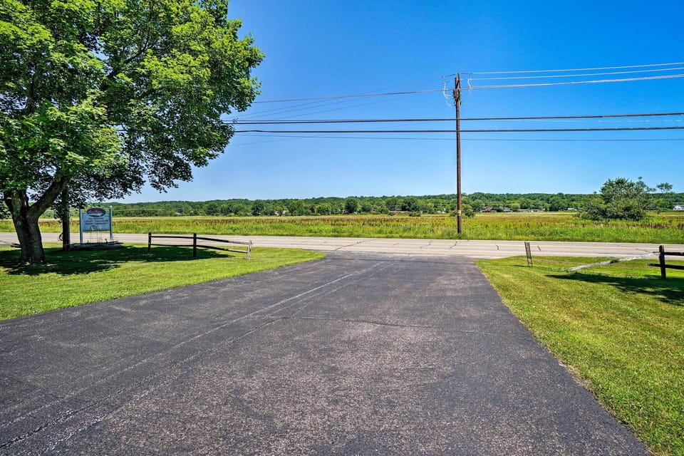 Parking | Driveway (2 Vehicles)