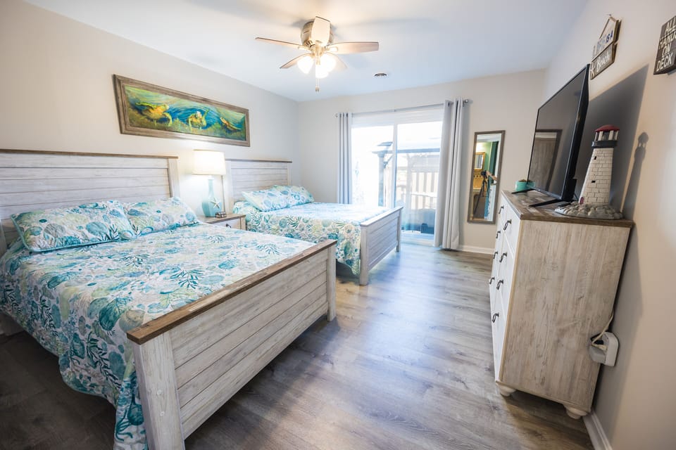 2nd Bedroom w/Smart TV & Walkout to Private Patio