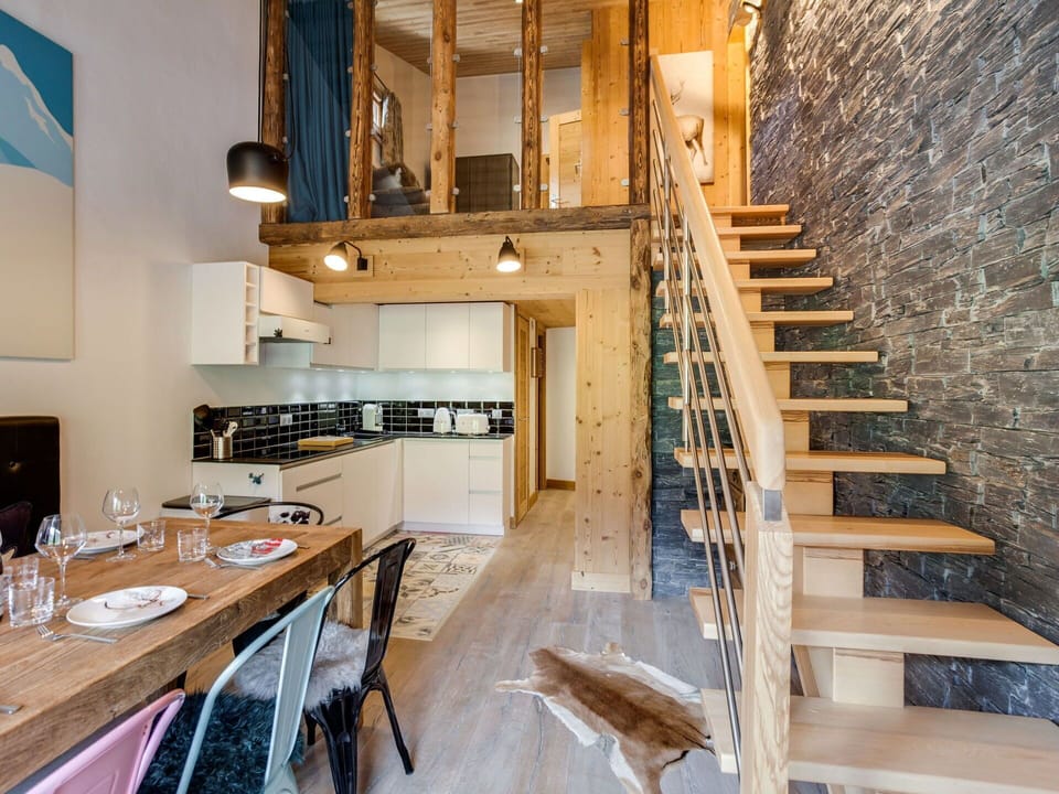 Property, Building, Room, Interior Design, House, Furniture, Floor, Real Estate, Architecture, Stairs