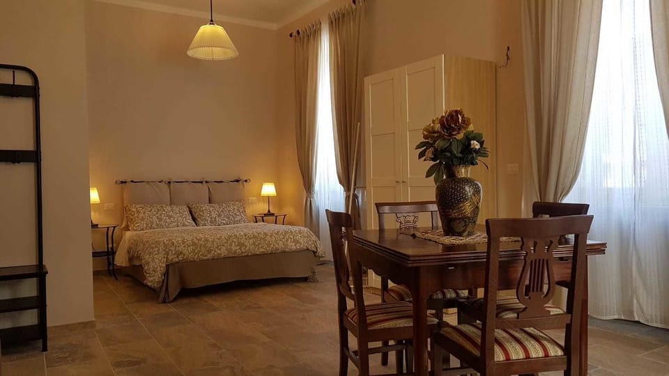 Quadruple Room (4) | Down comforters, laptop workspace, soundproofing, free WiFi