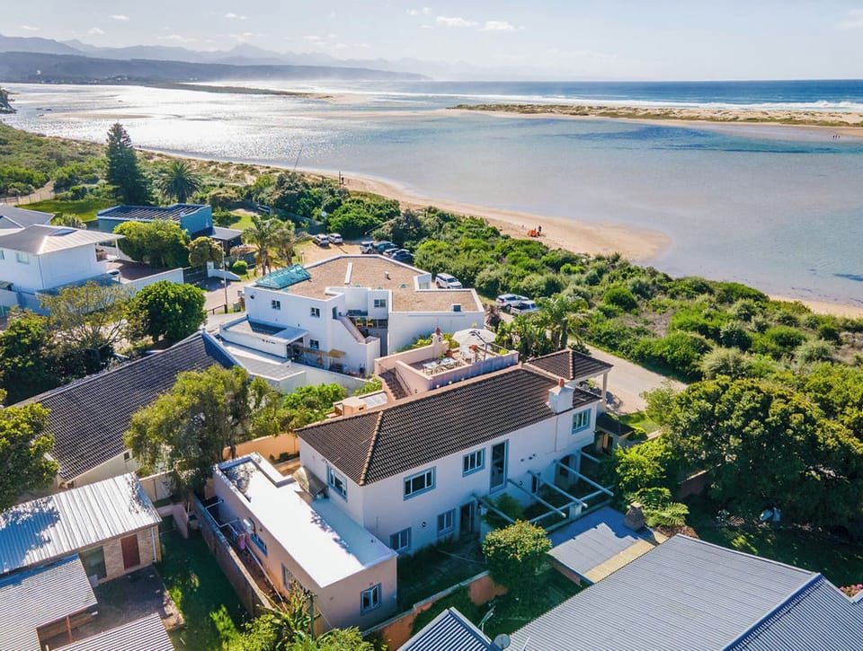 Location, water front, and sea views over 3 levels