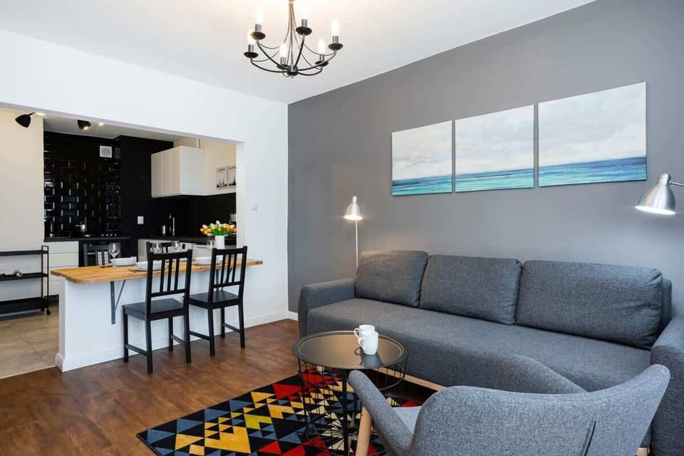 Spacious living room with full equipment.