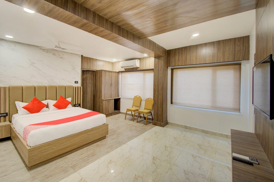 Room | WiFi (free), bed sheets