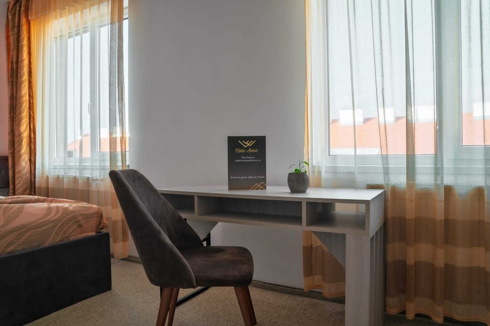 Suite | Select Comfort beds, minibar, in-room safe, desk