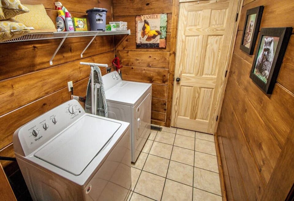 Laundry Room - Washer and Dryer are available for guest use if needed!