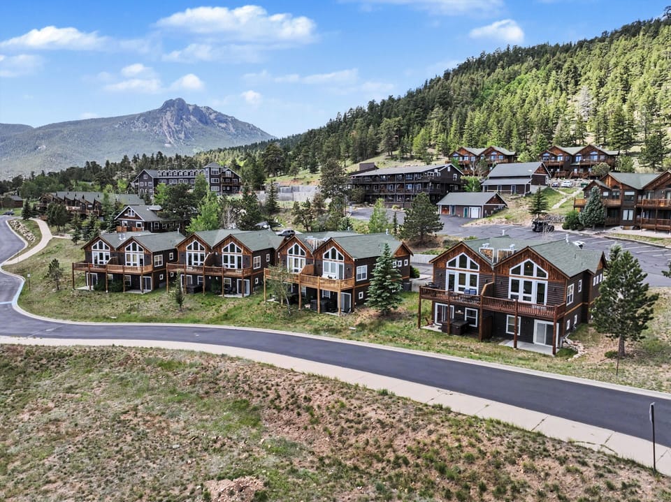 Condo, 2 Bedrooms | Exterior